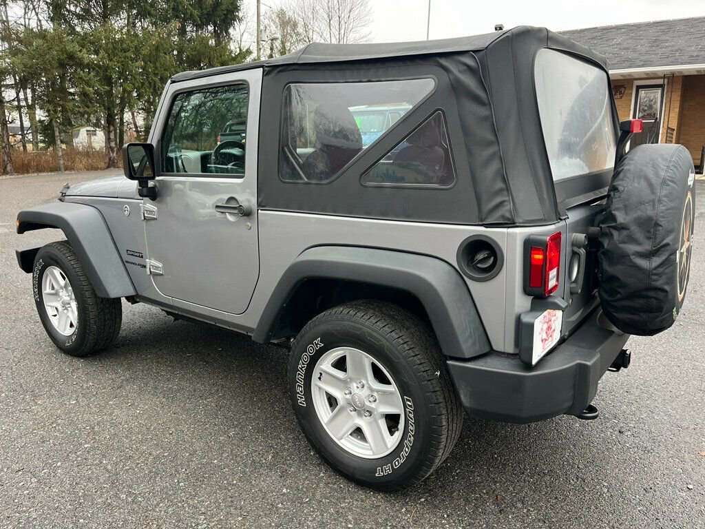 Used 2018 Jeep Wrangler Sport image 5
