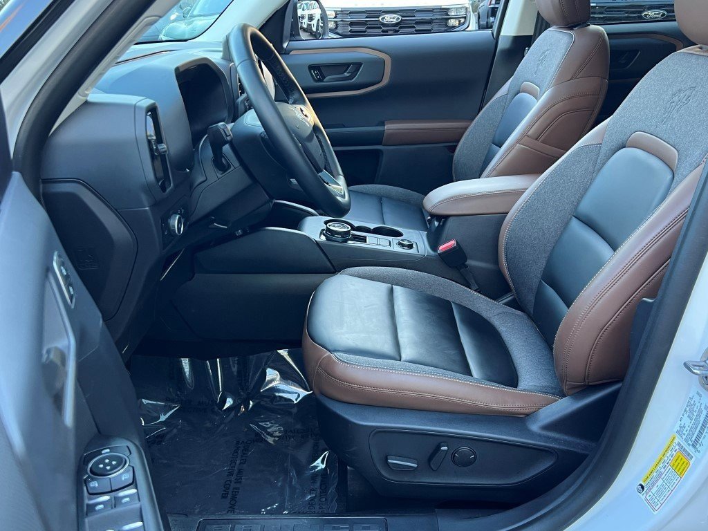 Used 2024 Ford Bronco Sport Outer Banks w/ Tech Package image 20