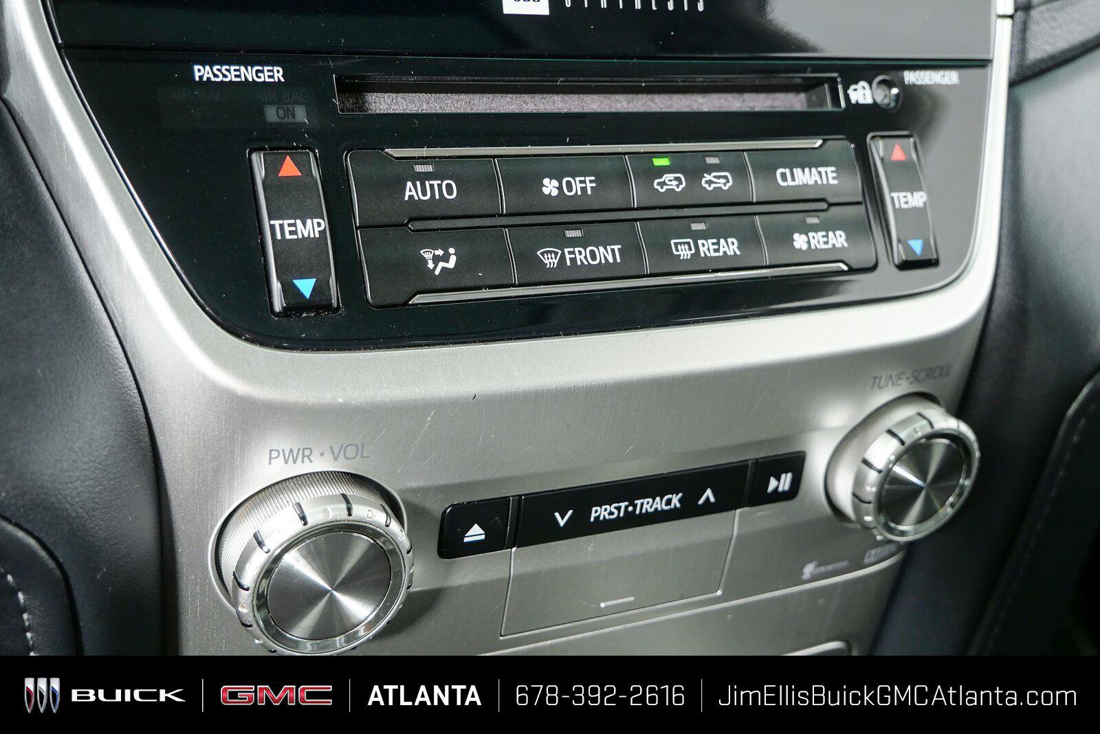 Used 2017 Toyota Land Cruiser AWD/4WD image 16