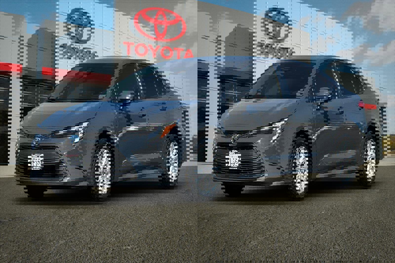 Certified 2023 Toyota Corolla LE w/ LE Convenience Package image 7