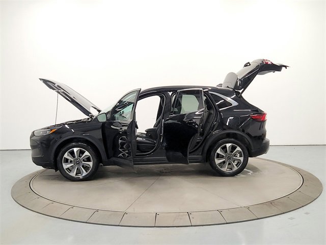 Used 2025 Ford Escape Platinum image 12