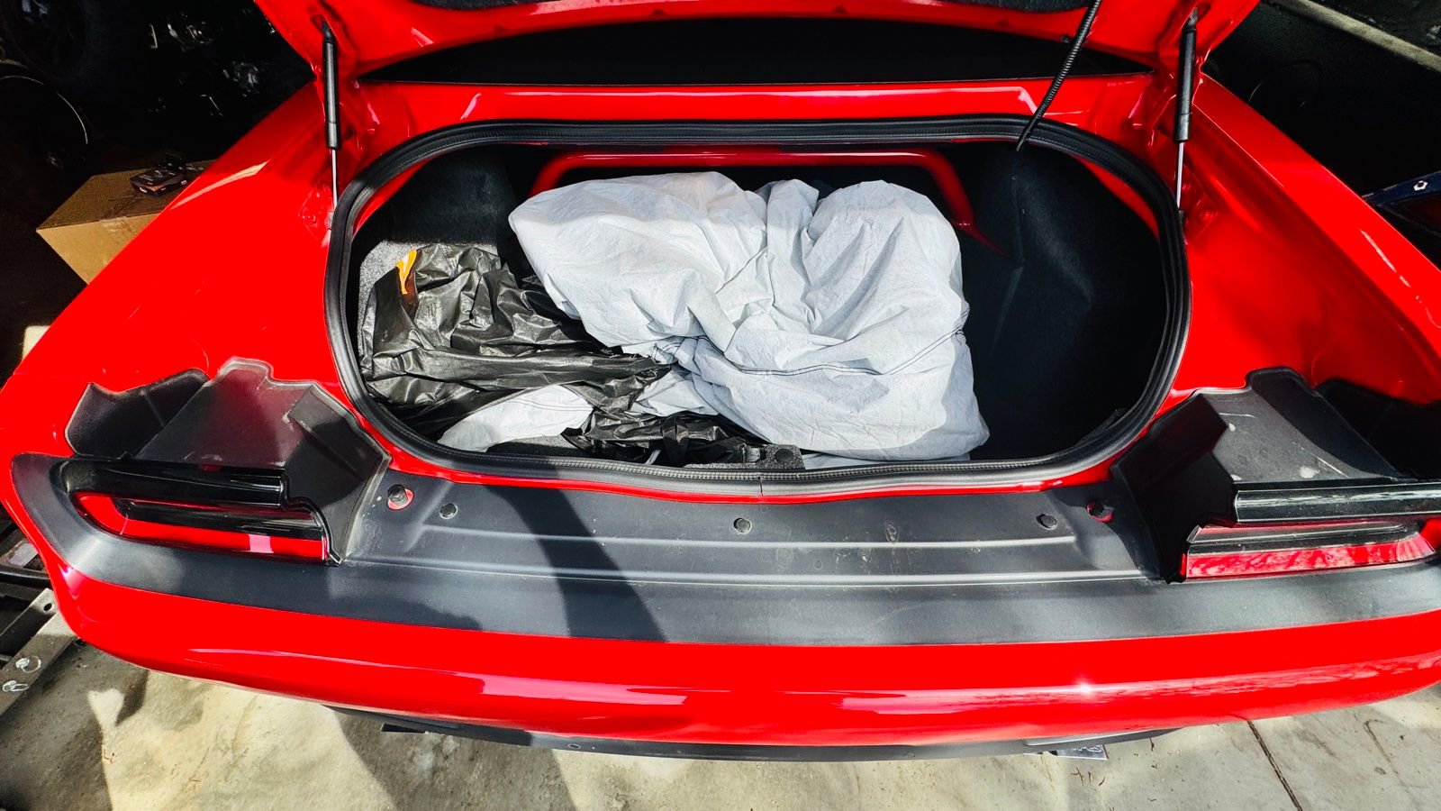 Used 2016 Dodge Challenger R/T Scat Pack w/ Leather Interior Group image 7