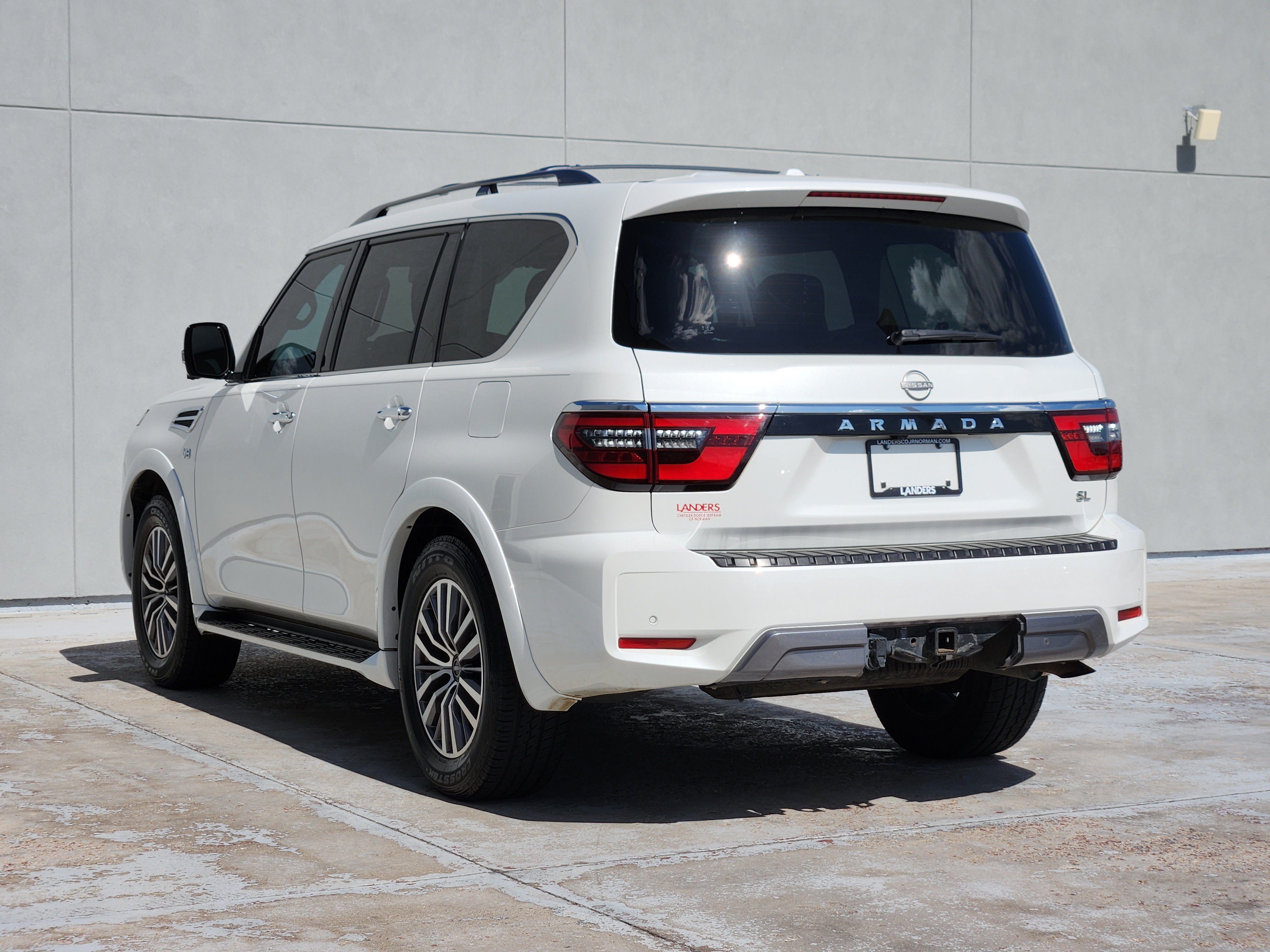 Used 2022 Nissan Armada SL RWD image 7