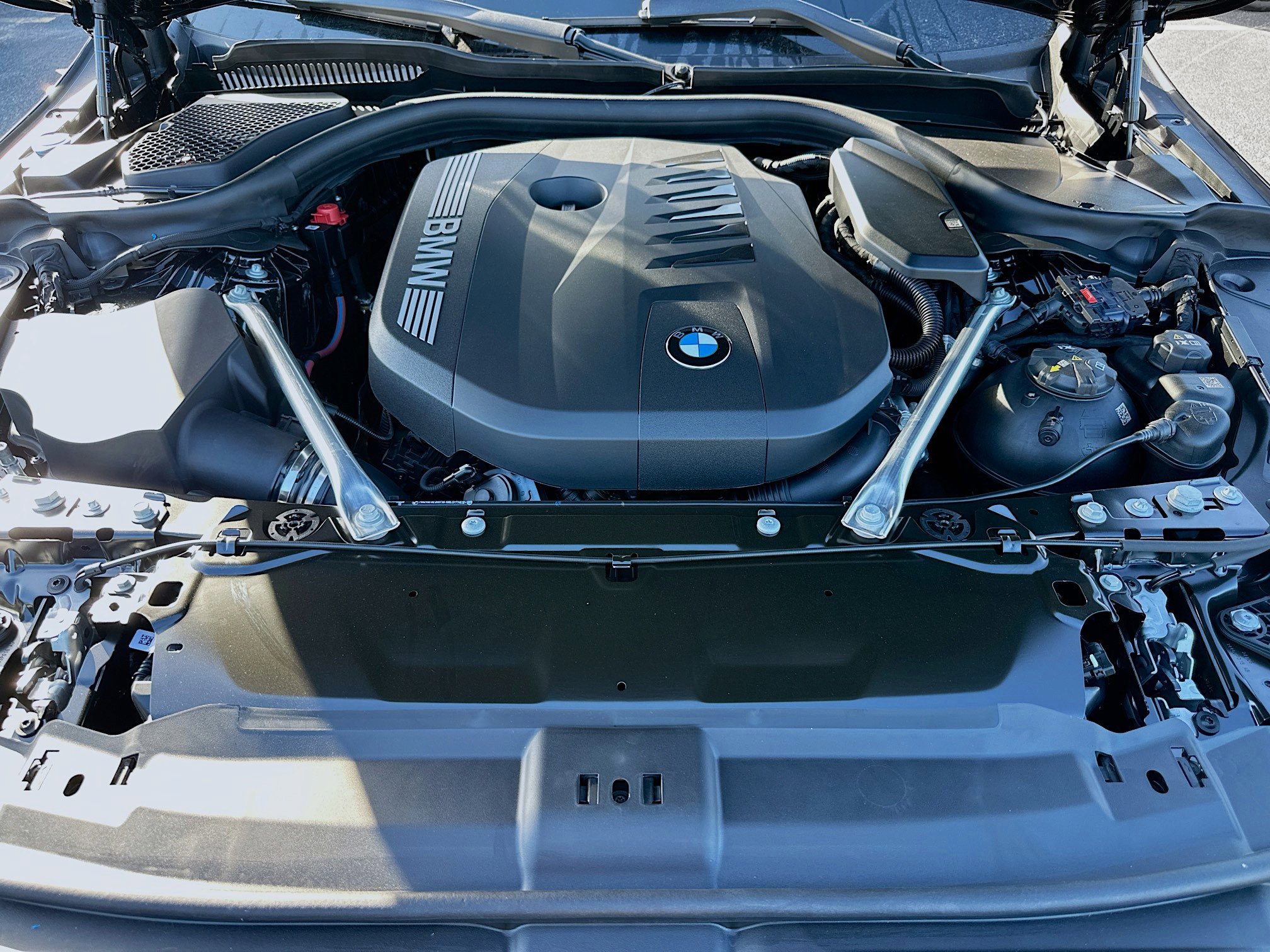 New 2026 BMW 540i xDrive w/ M Sport Package image 25