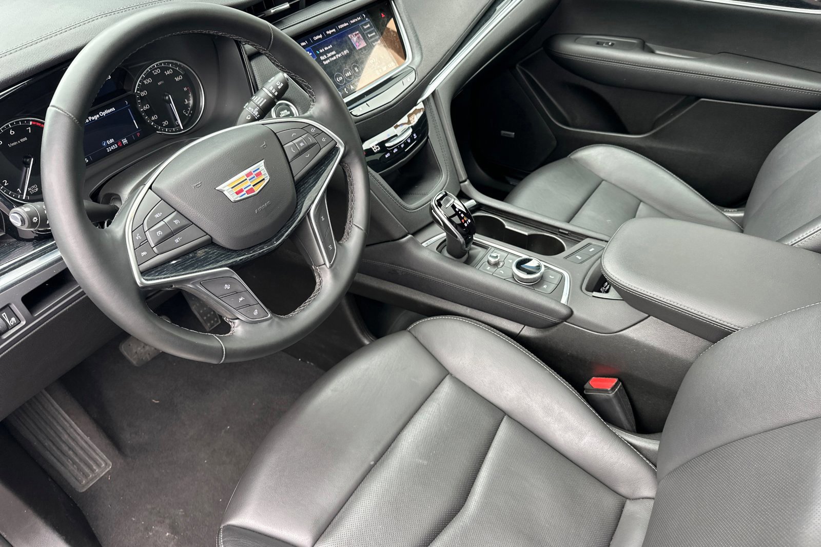Certified 2025 Cadillac XT5 Premium Luxury image 10