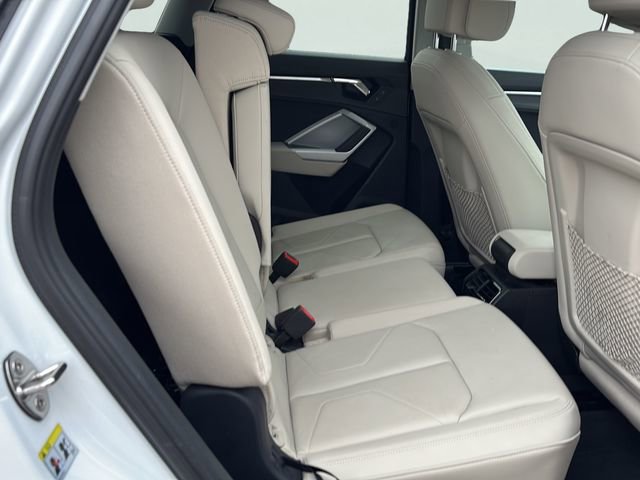 Used 2022 Audi Q3 2.0T Premium Plus w/ Premium Plus Package image 13