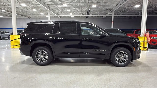 New 2026 Chevrolet Traverse LT w/ Driver Confidence Package image 3