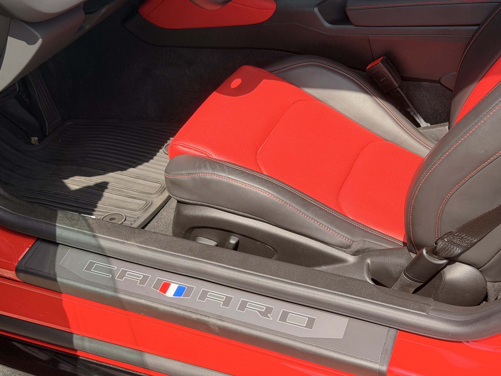 Used 2023 Chevrolet Camaro SS RWD image 15