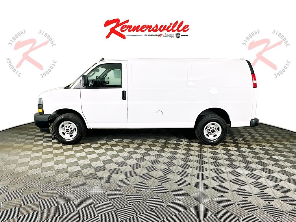 Used 2023 GMC Savana 2500 w/ Driver Convenience Package image 4