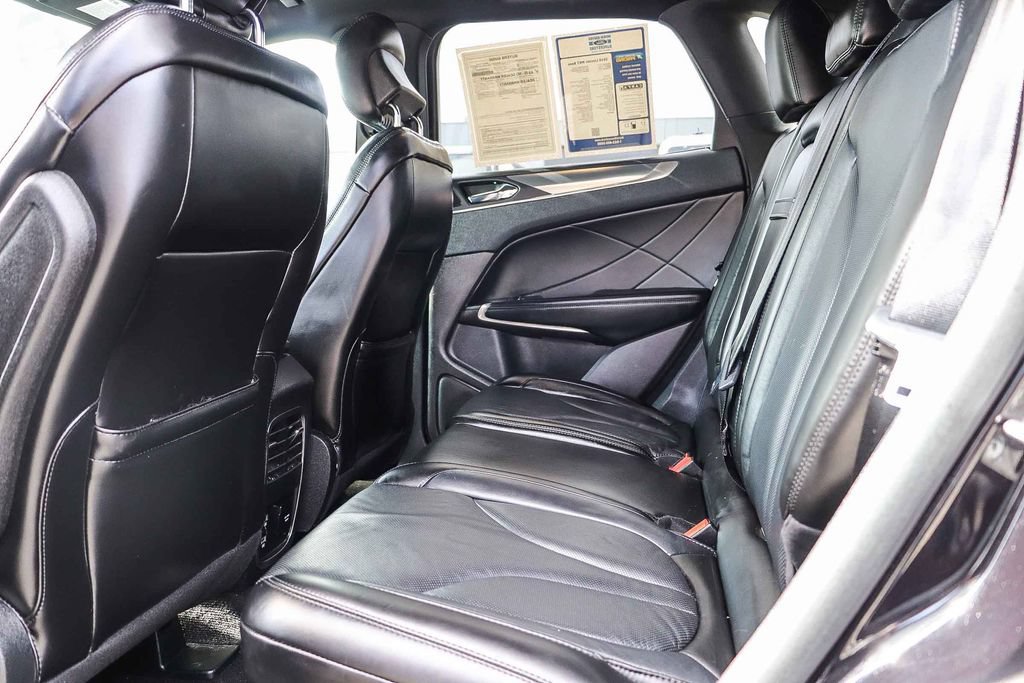 Used 2019 Lincoln MKC Reserve FWD image 23
