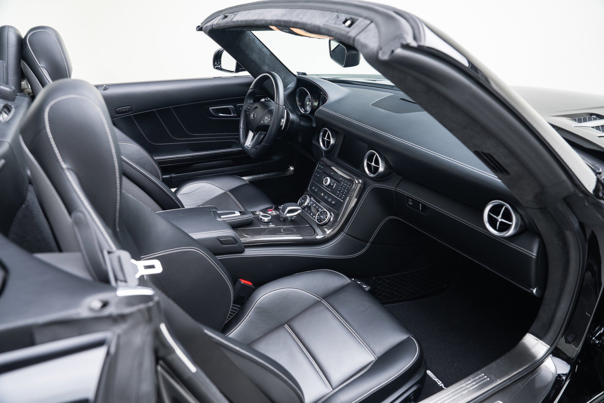 Used 2012 Mercedes-Benz SLS AMG image 27