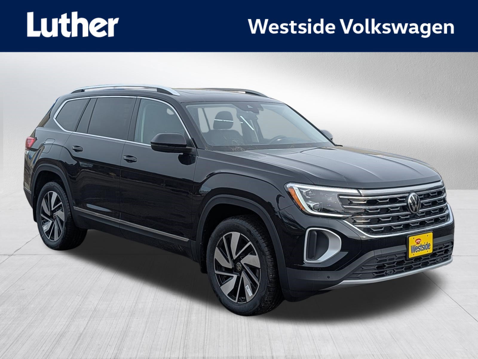 Used 2026 Volkswagen Atlas SEL AWD/4WD image 1
