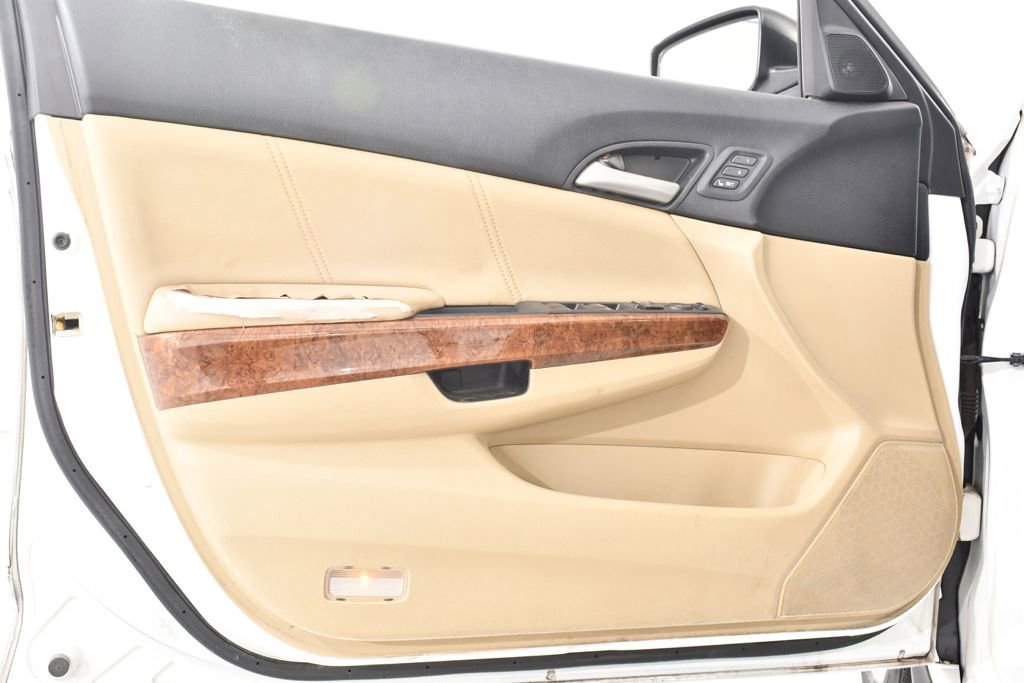 Used 2011 Honda Accord EX-L image 24