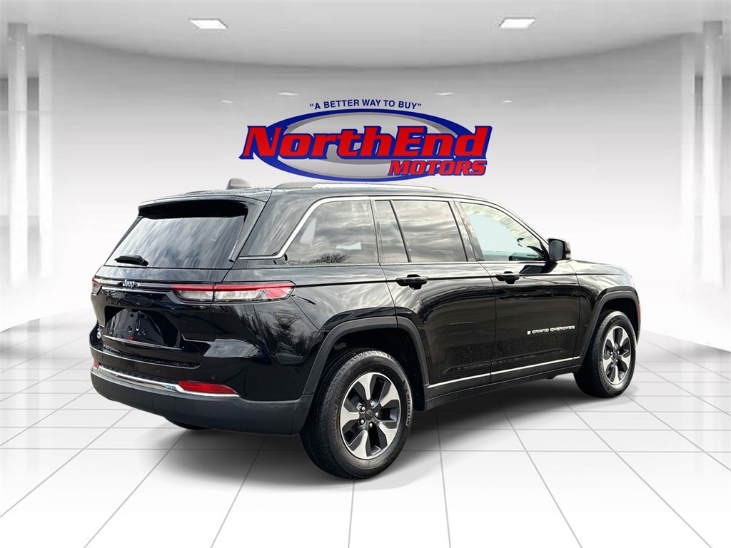 Used 2023 Jeep Grand Cherokee 4WD 4xe image 7