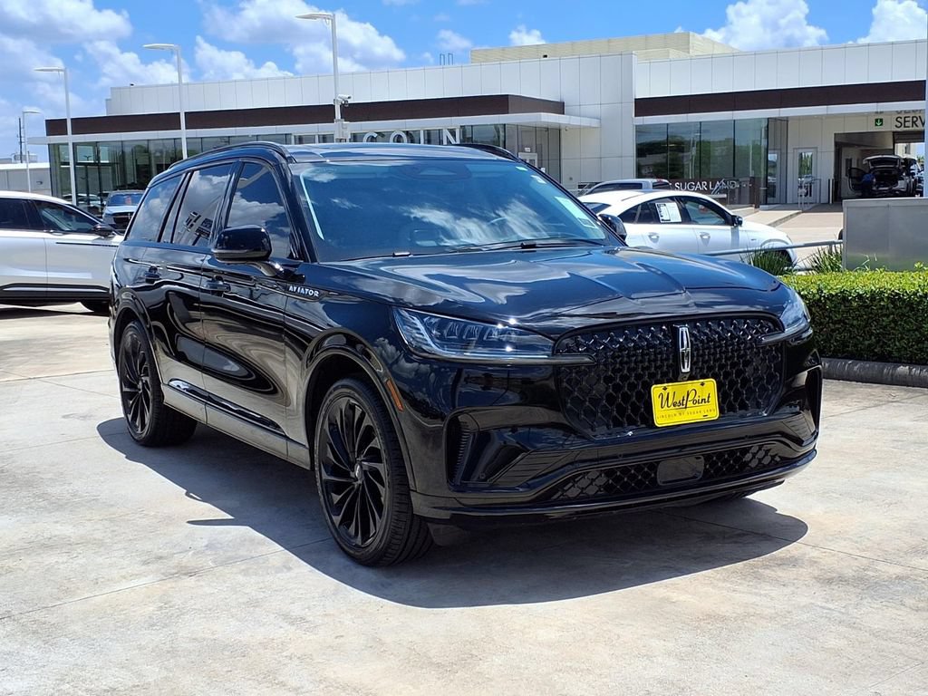 Certified 2026 Lincoln Aviator Reserve w/ Jet Appearance Package RWD image 7