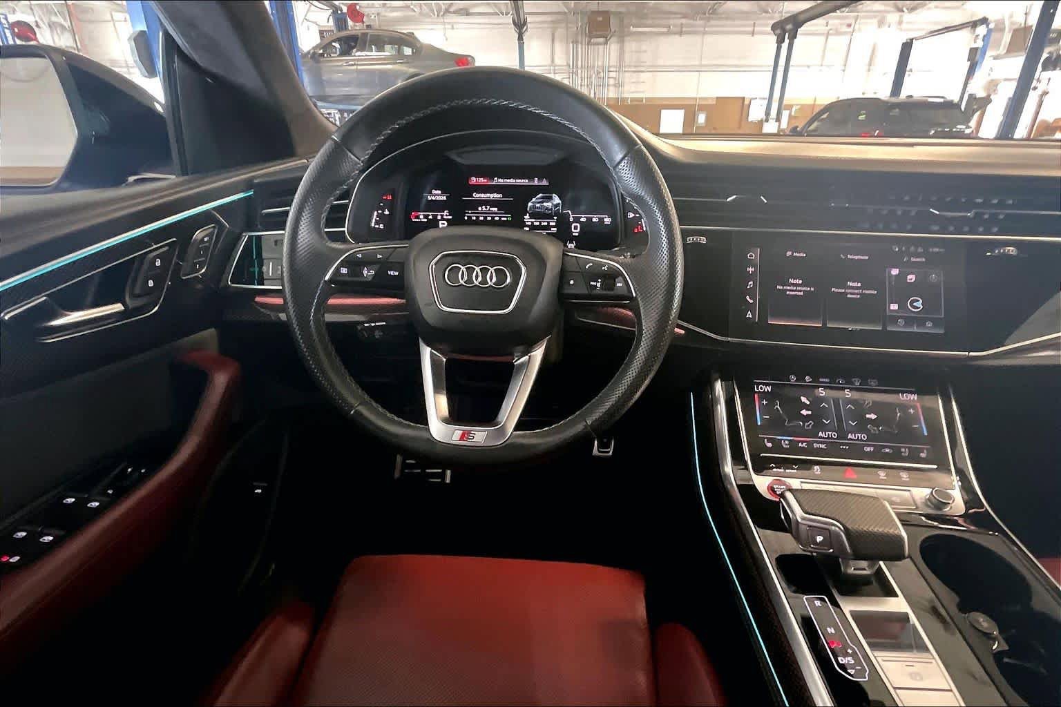 Used 2021 Audi SQ8 Prestige w/ Prestige Package AWD/4WD image 5