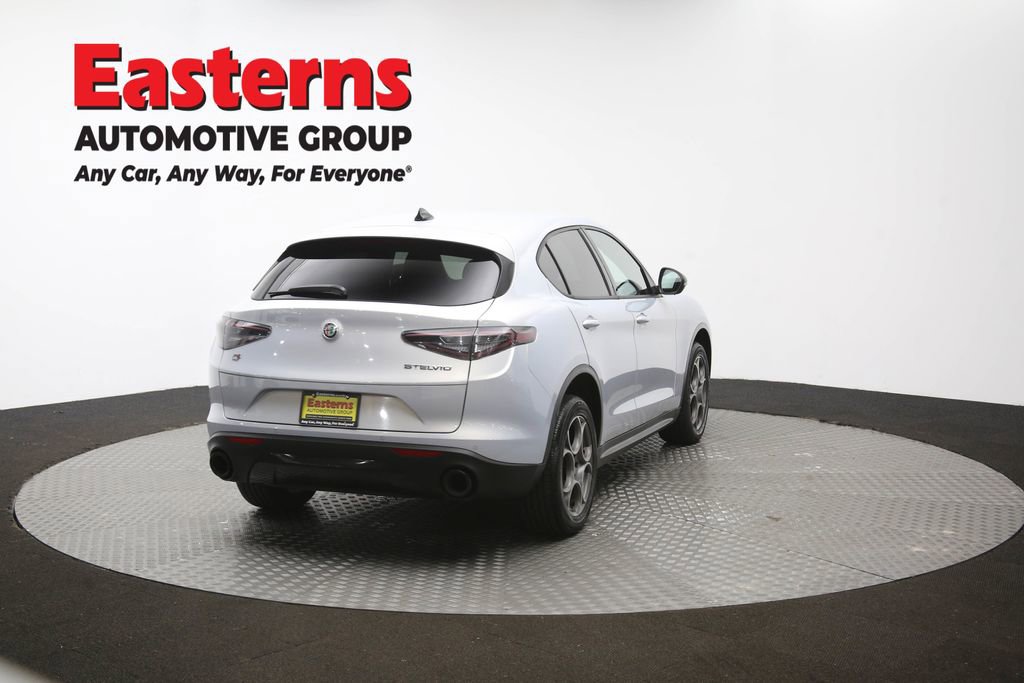 Used 2024 Alfa Romeo Stelvio Sprint image 41