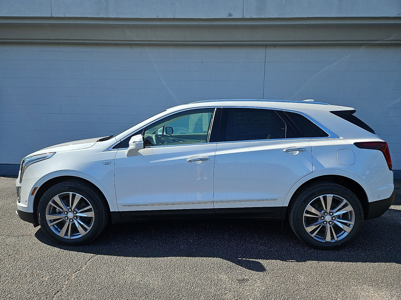 New 2026 Cadillac XT5 Premium Luxury FWD image 2