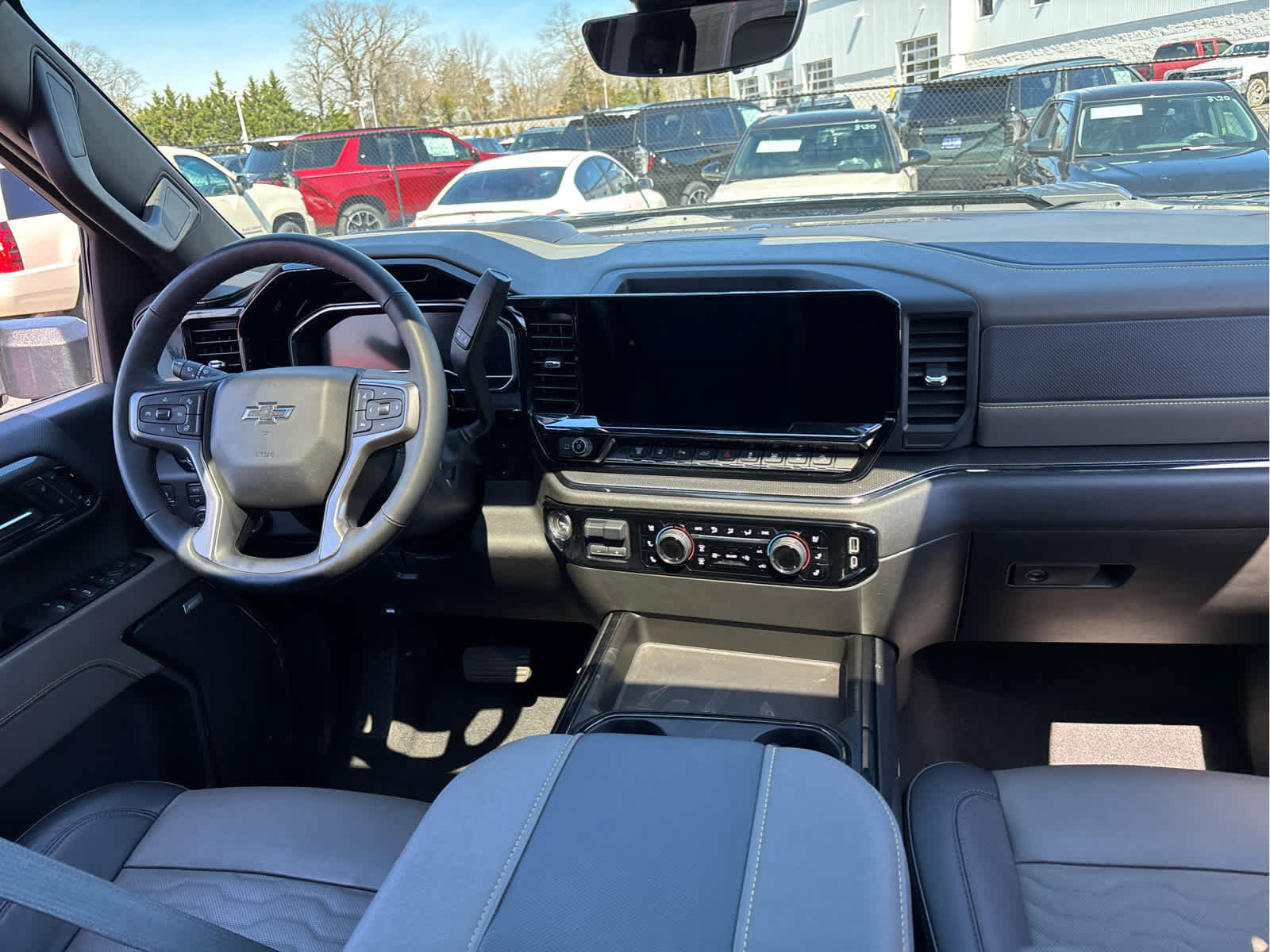 Certified 2024 Chevrolet Silverado 2500 ZR2 w/ Technology Package AWD/4WD image 33