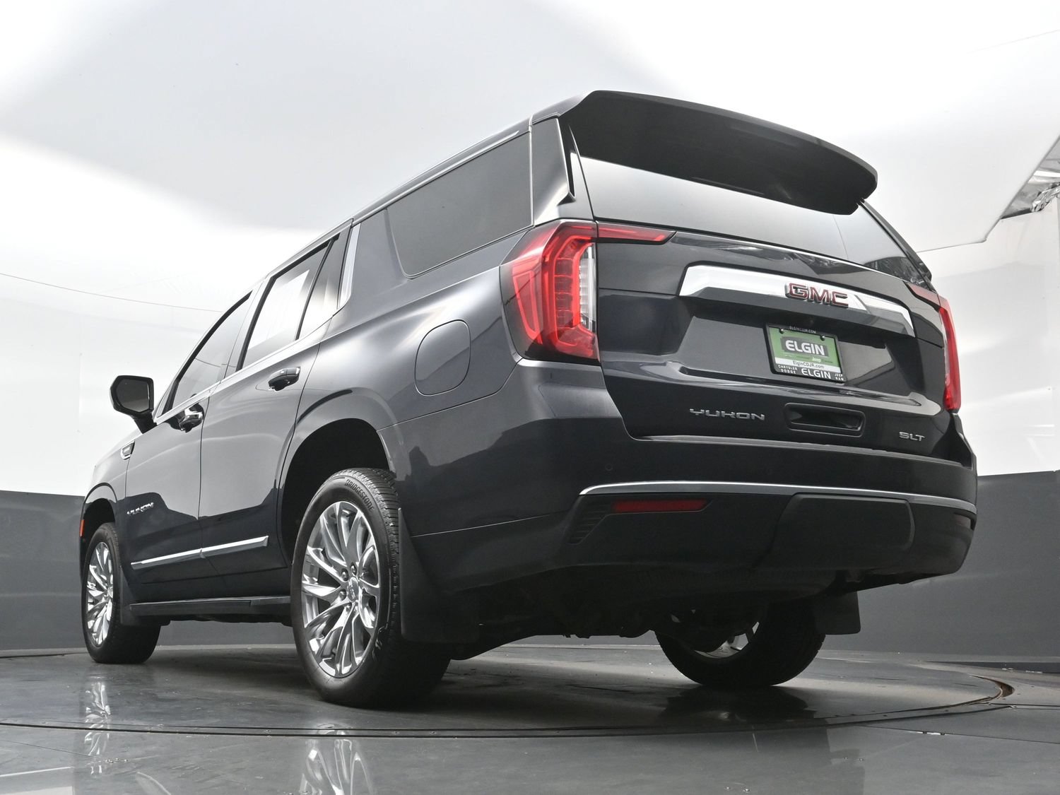 Used 2023 GMC Yukon SLT AWD/4WD image 33