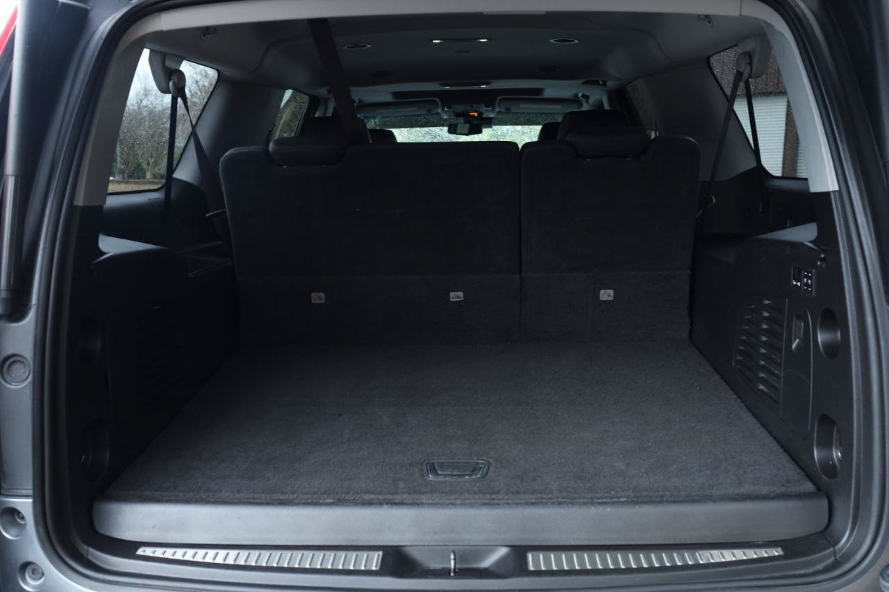 Used 2019 Cadillac Escalade ESV Luxury RWD image 16