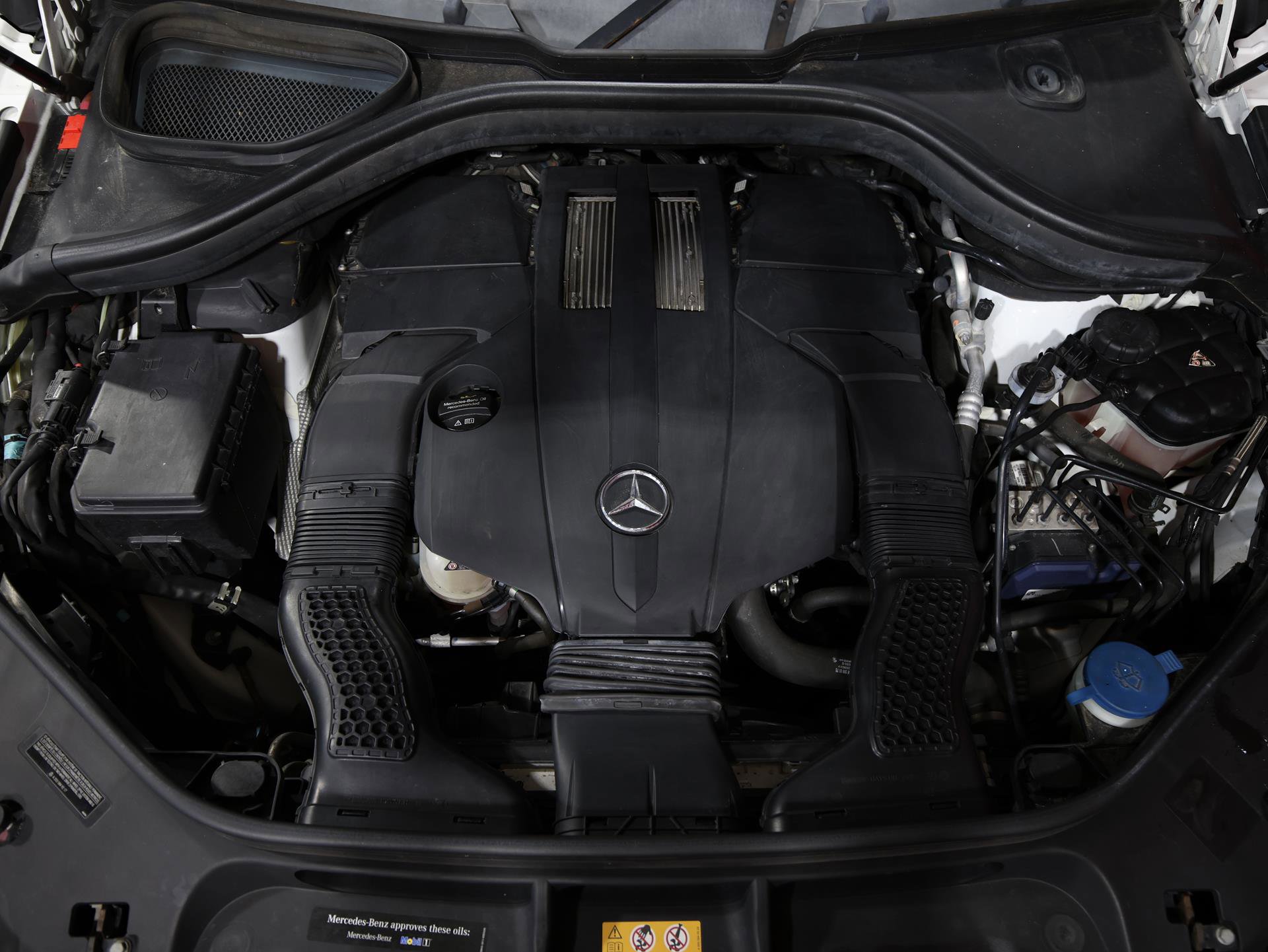 Used 2017 Mercedes-Benz GLS 450 4MATIC image 34