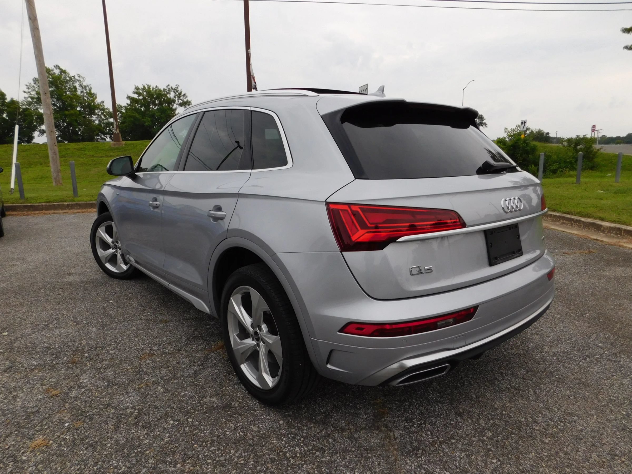 Used 2022 Audi Q5 2.0T Premium Plus AWD/4WD image 7