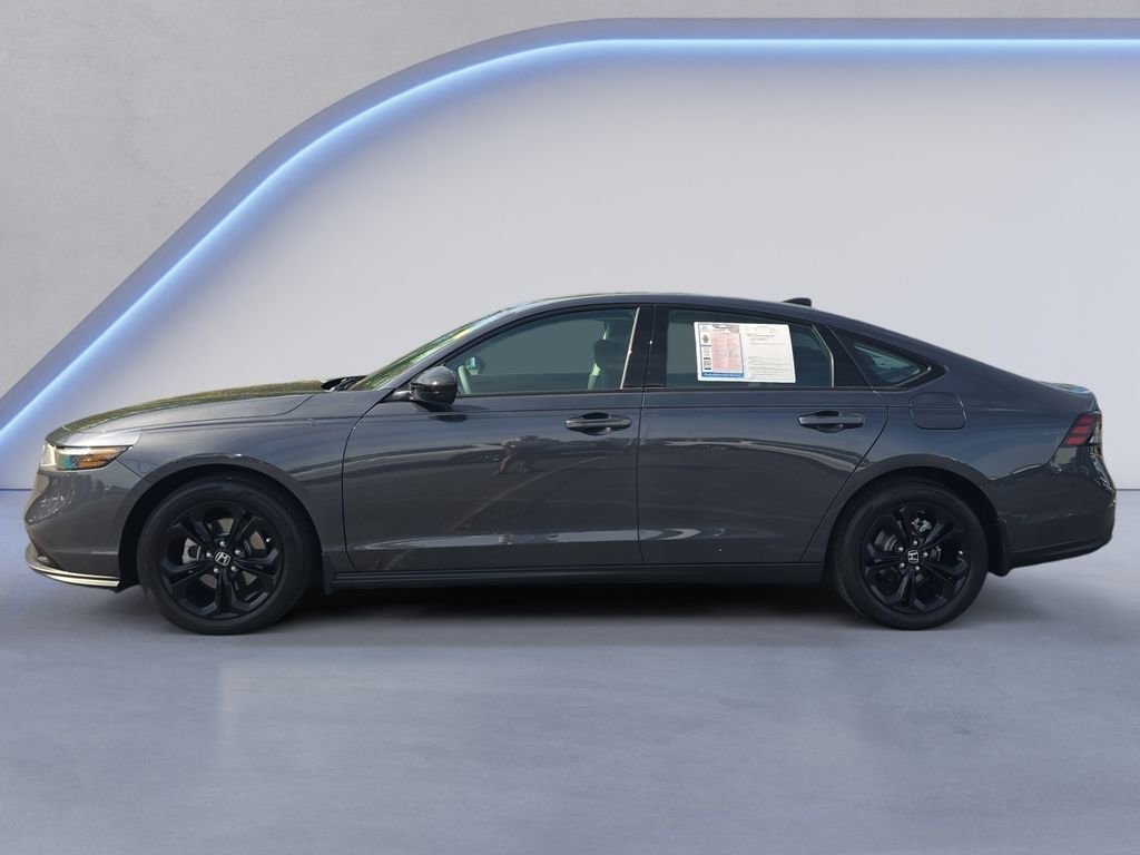 Certified 2025 Honda Accord SE image 2