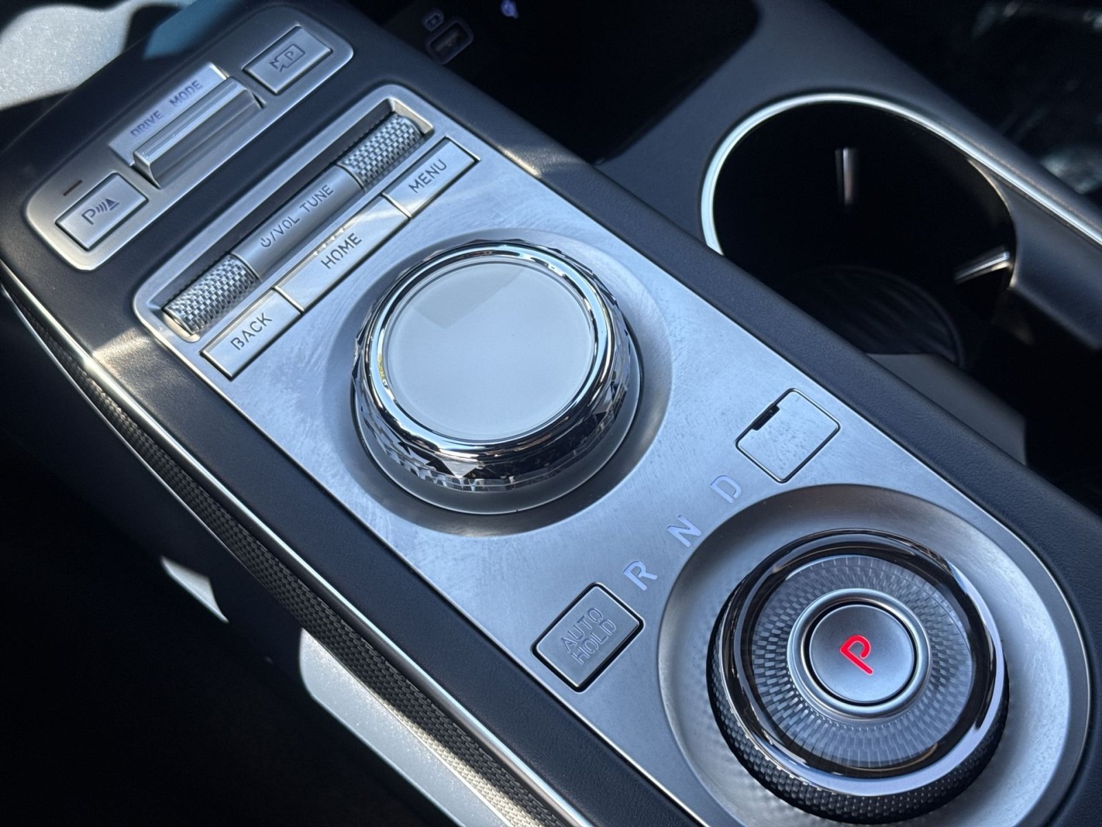 Used 2024 Genesis GV70 3.5T Sport AWD/4WD image 23