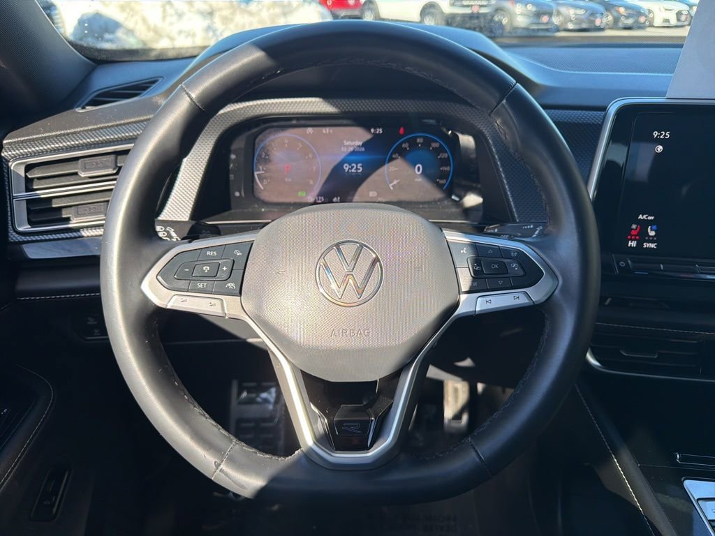 Used 2025 Volkswagen Atlas Cross Sport SEL R-Line image 18