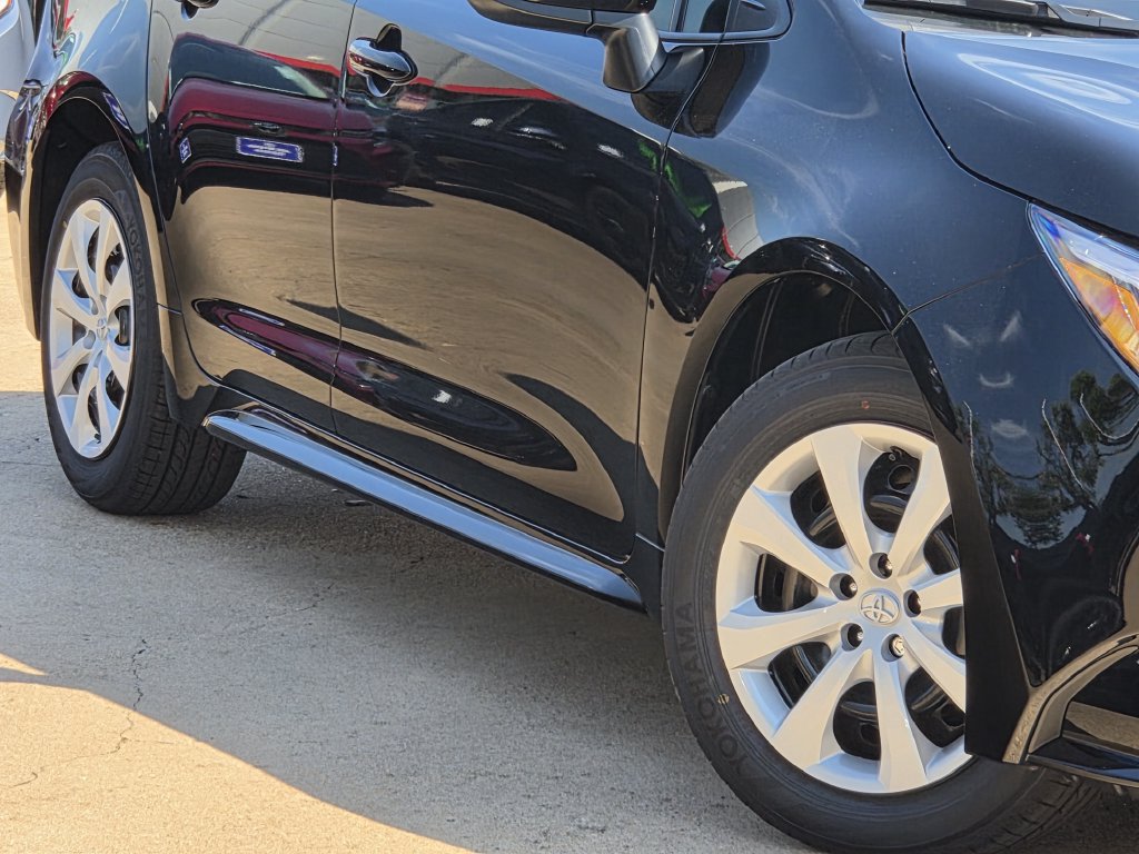New 2027 Toyota Corolla LE FWD image 11
