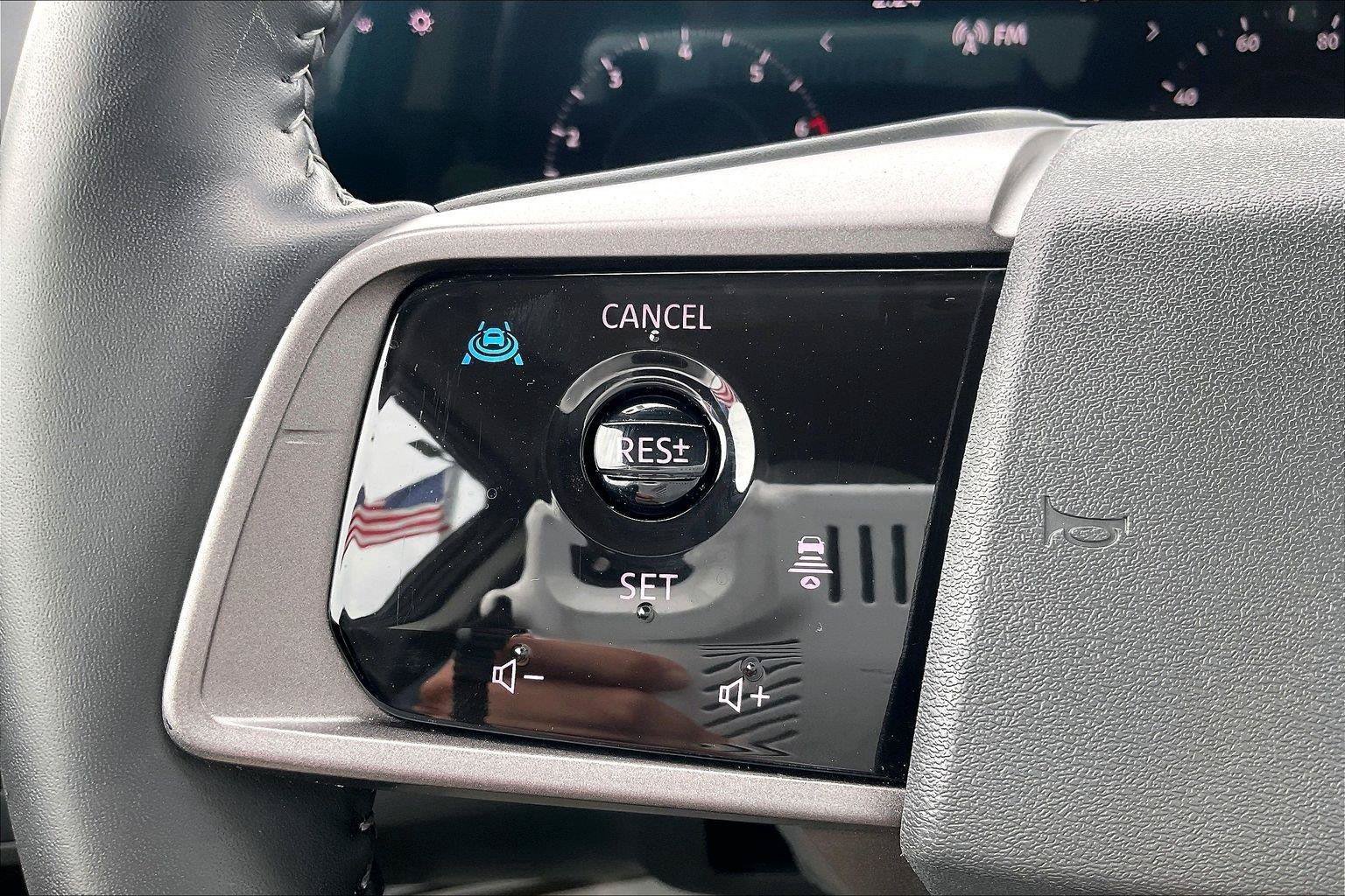 Certified 2025 Nissan Murano SV FWD image 19