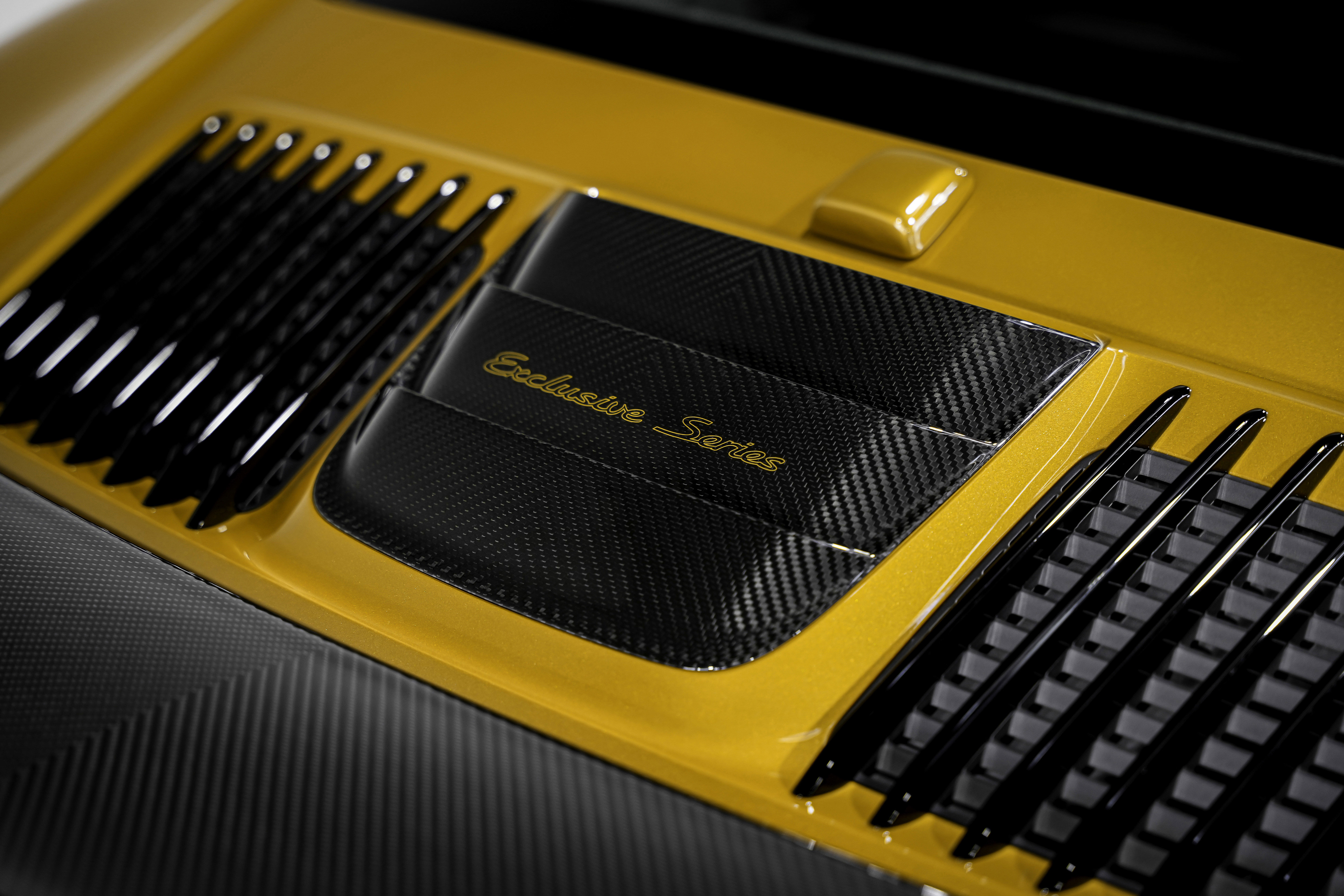 Used 2018 Porsche 911 Turbo S image 47