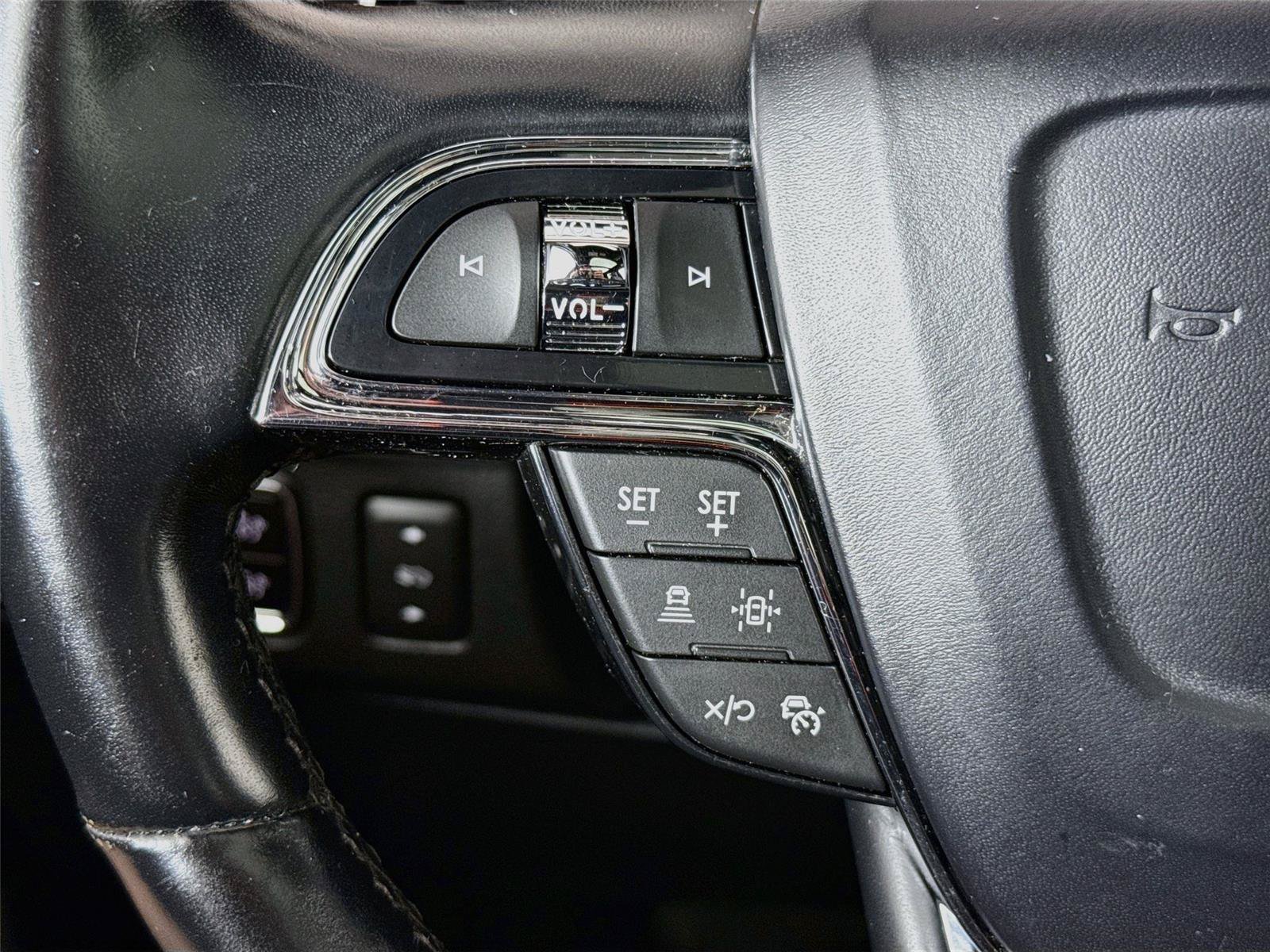 Used 2023 Lincoln Navigator Black Label AWD/4WD image 12