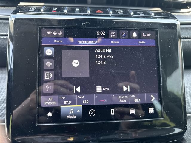 Used 2023 Jeep Grand Cherokee L Laredo w/ Luxury Tech Group I AWD/4WD image 21