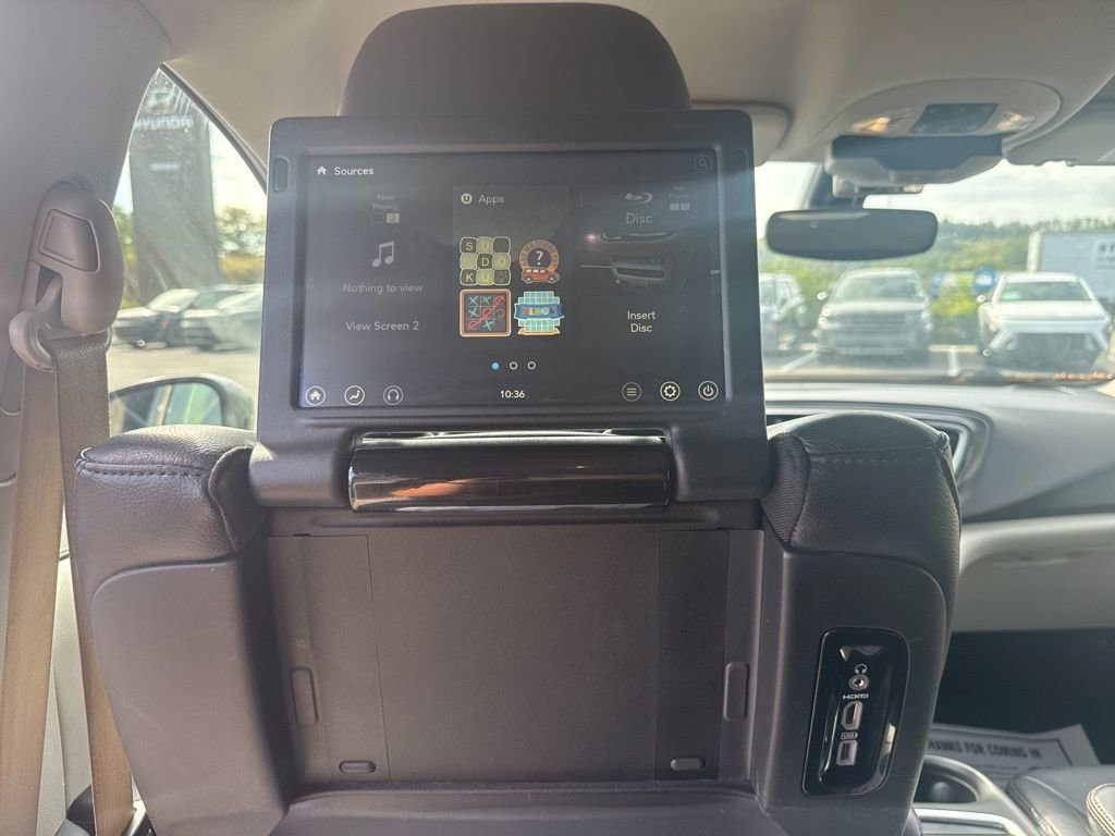 Used 2020 Chrysler Pacifica Touring-L Plus image 14