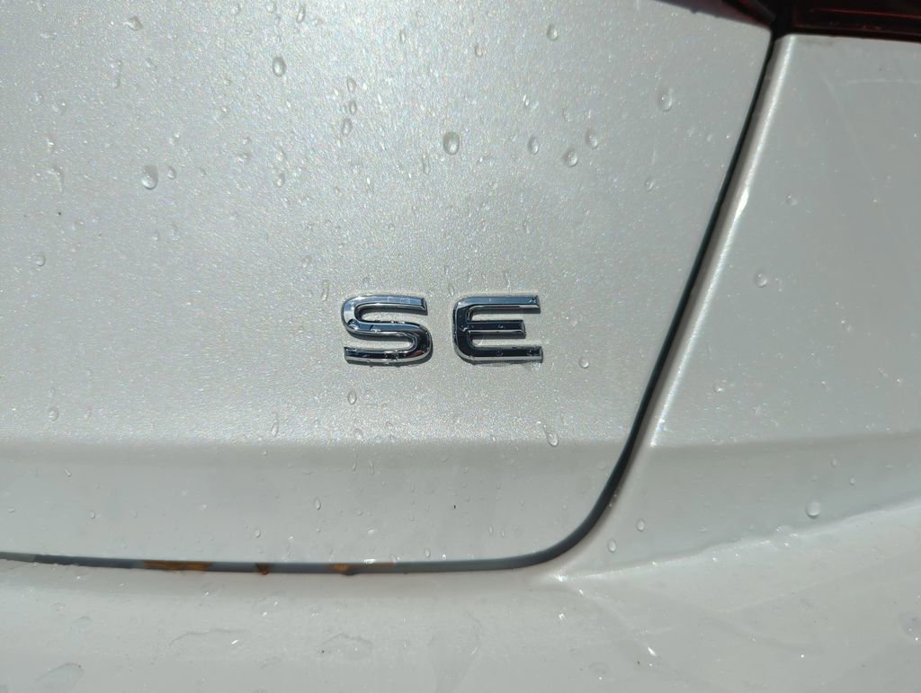 Used 2024 Volkswagen Jetta SE FWD image 19