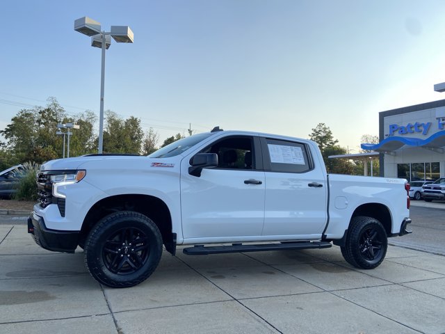 Used 2023 Chevrolet Silverado 1500 LT Trail Boss w/ Protection Package AWD/4WD image 6