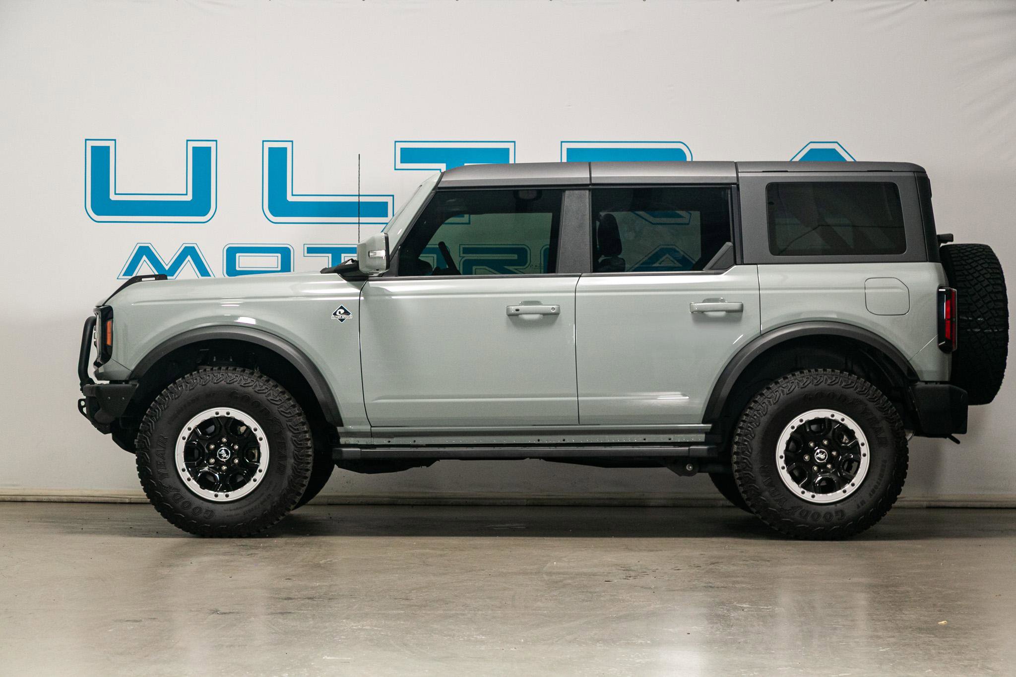 Used 2022 Ford Bronco Outer Banks w/ Sasquatch Package image 11