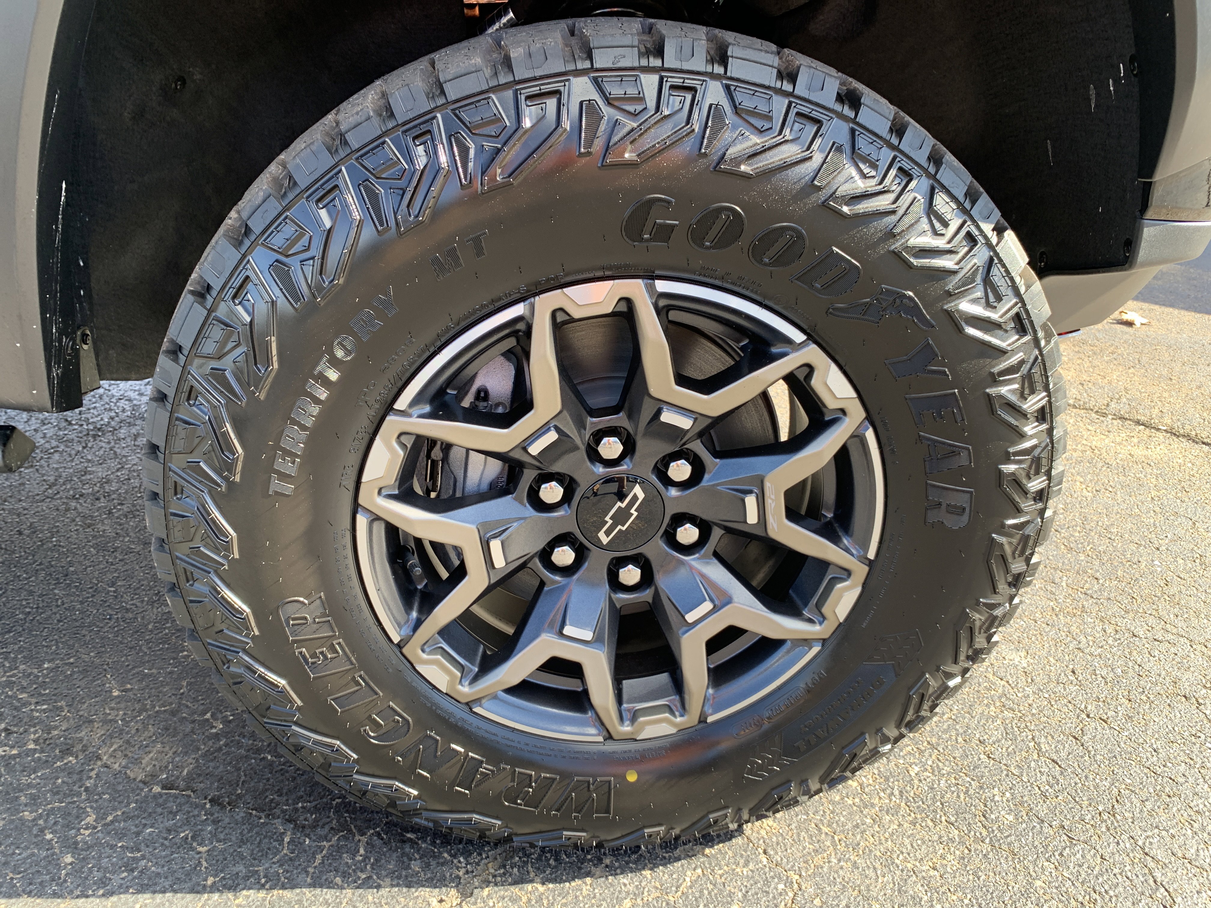 New 2026 Chevrolet Colorado ZR2 w/ Technology Package image 27