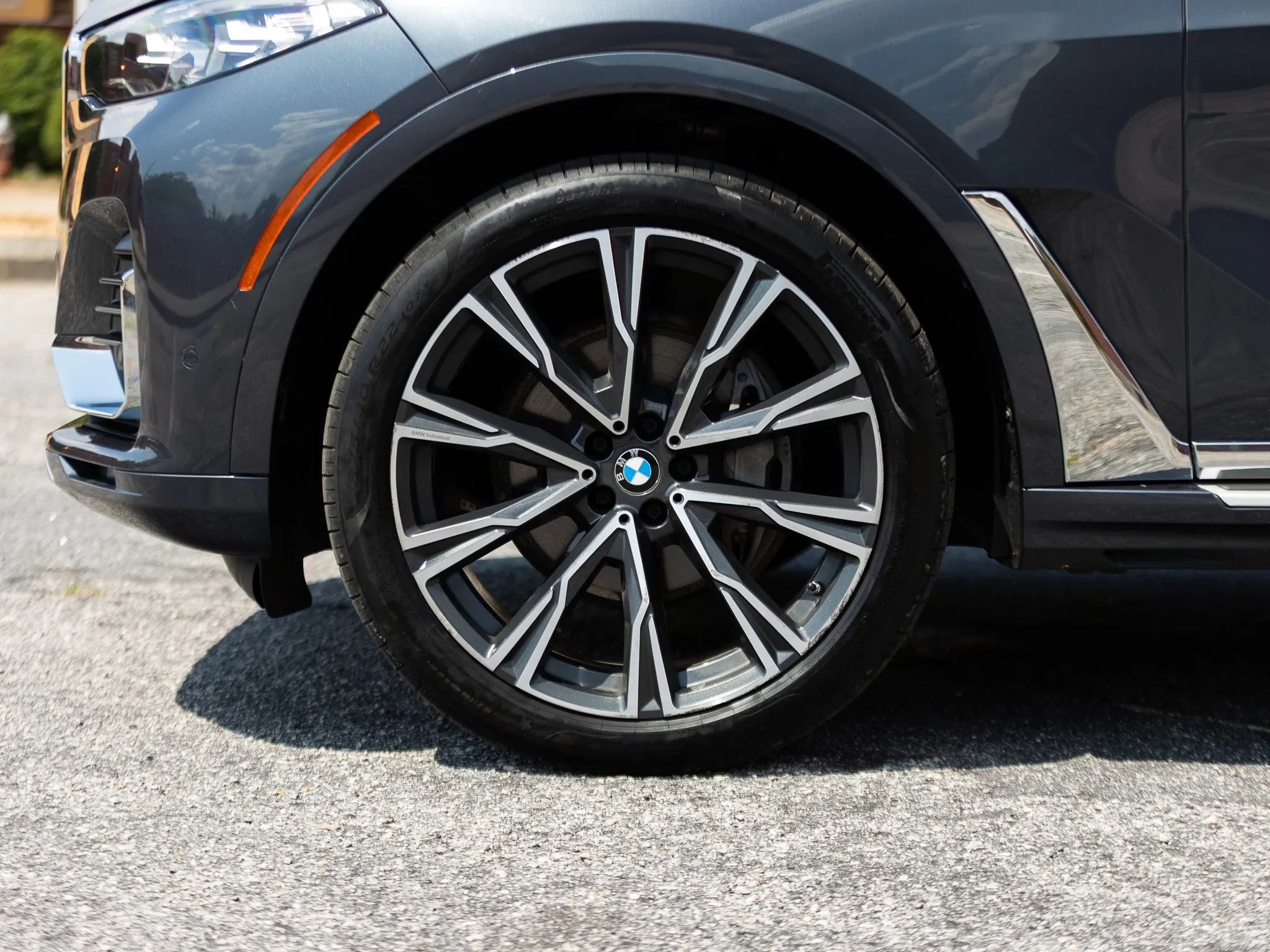 Used 2019 BMW X7 xDrive40i w/ Premium Package AWD/4WD image 12