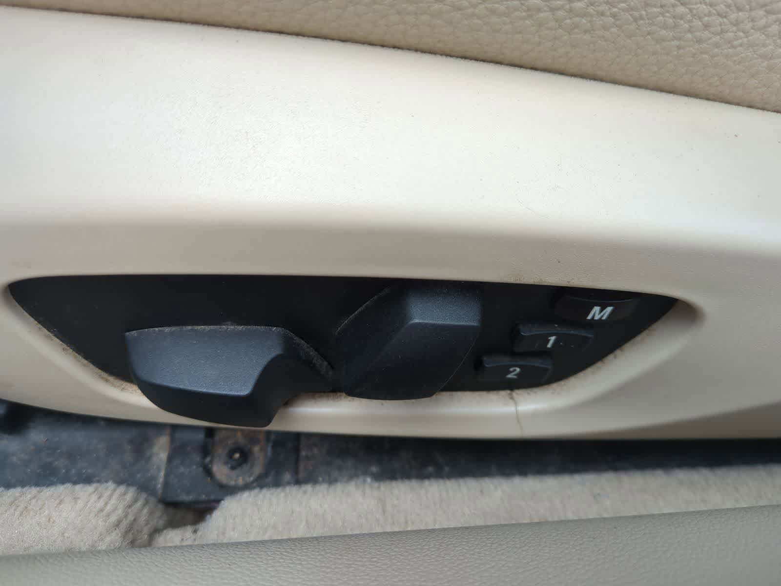 Used 2012 BMW 335i Convertible RWD image 17