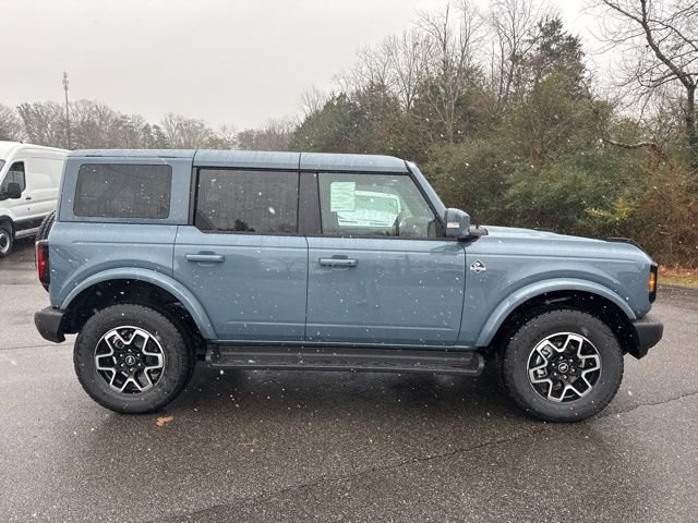 New 2025 Ford Bronco Outer Banks image 2