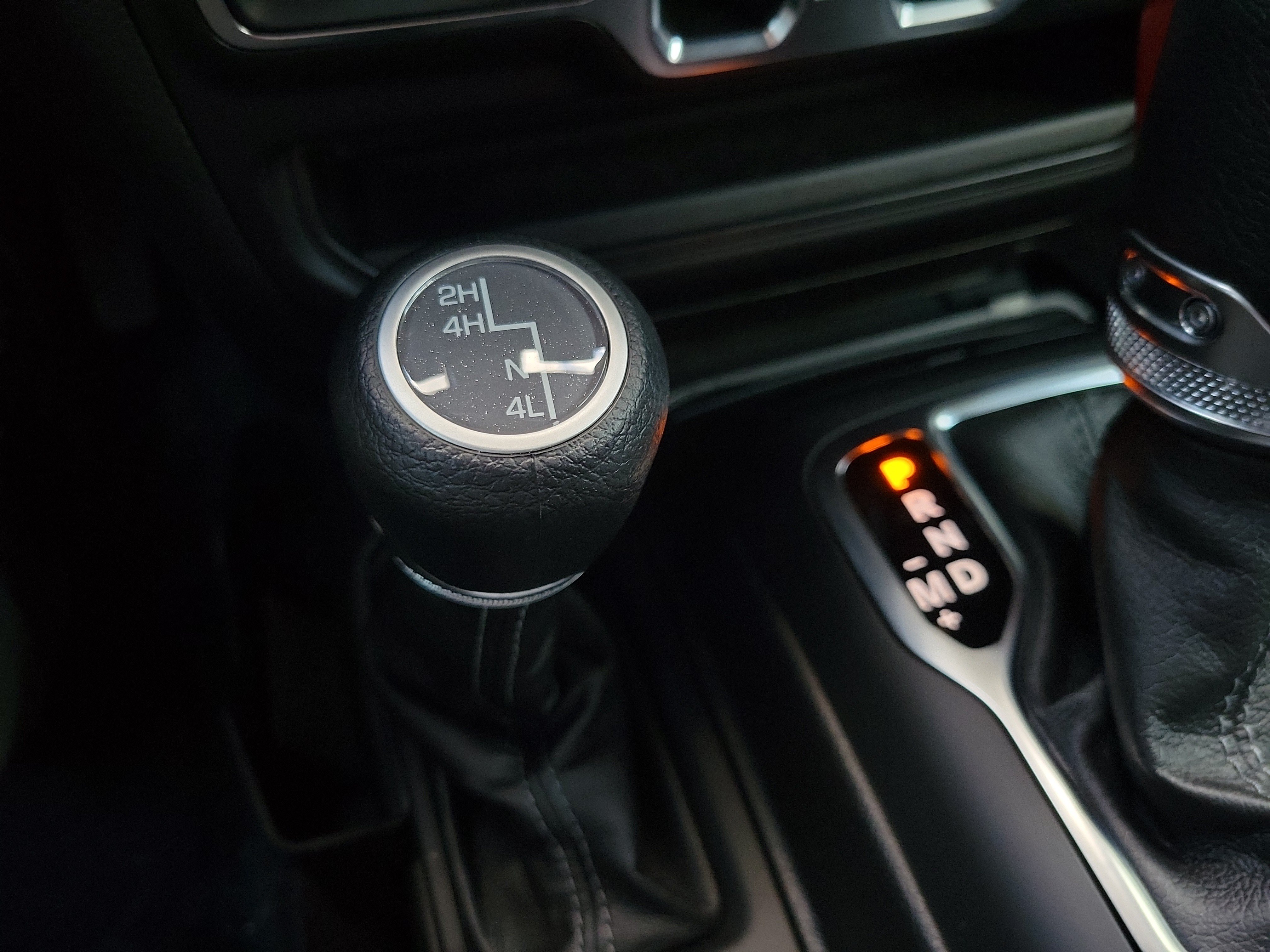 Used 2025 Jeep Wrangler Unlimited Sport AWD/4WD image 27