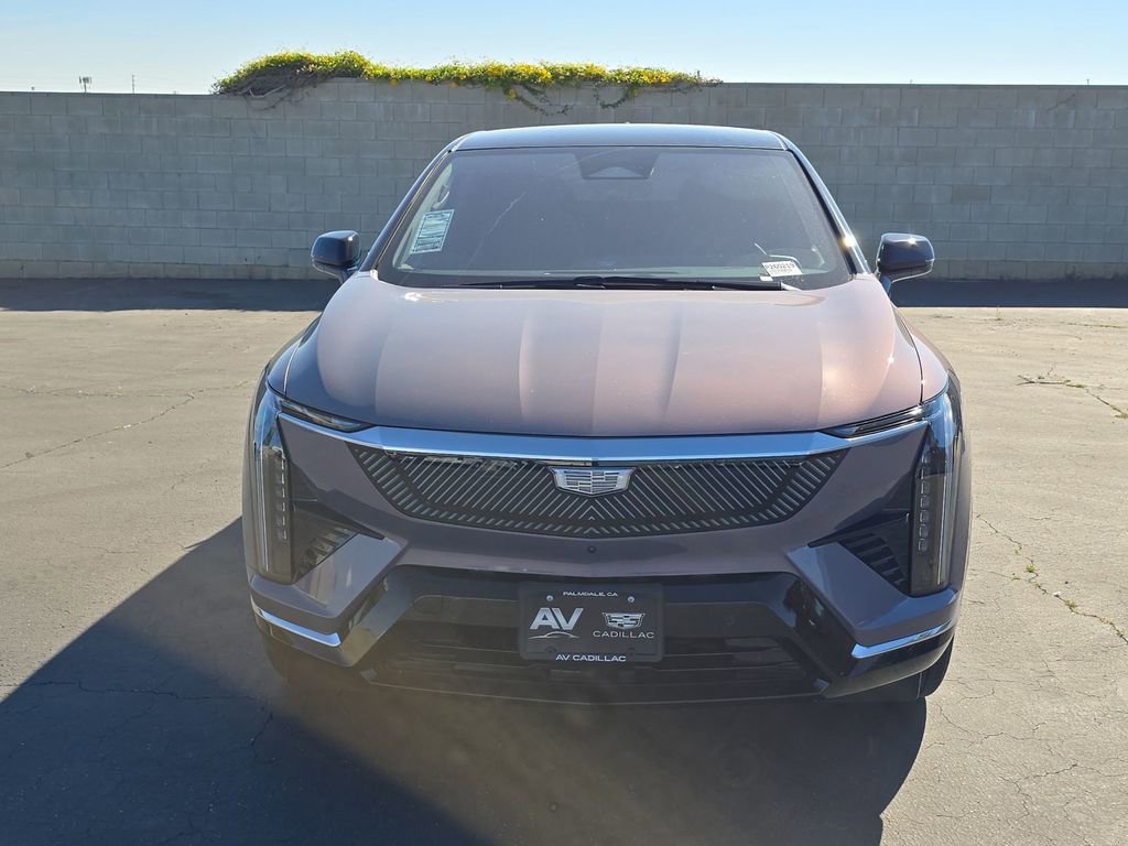 New 2026 Cadillac Optiq Luxury 1 image 17