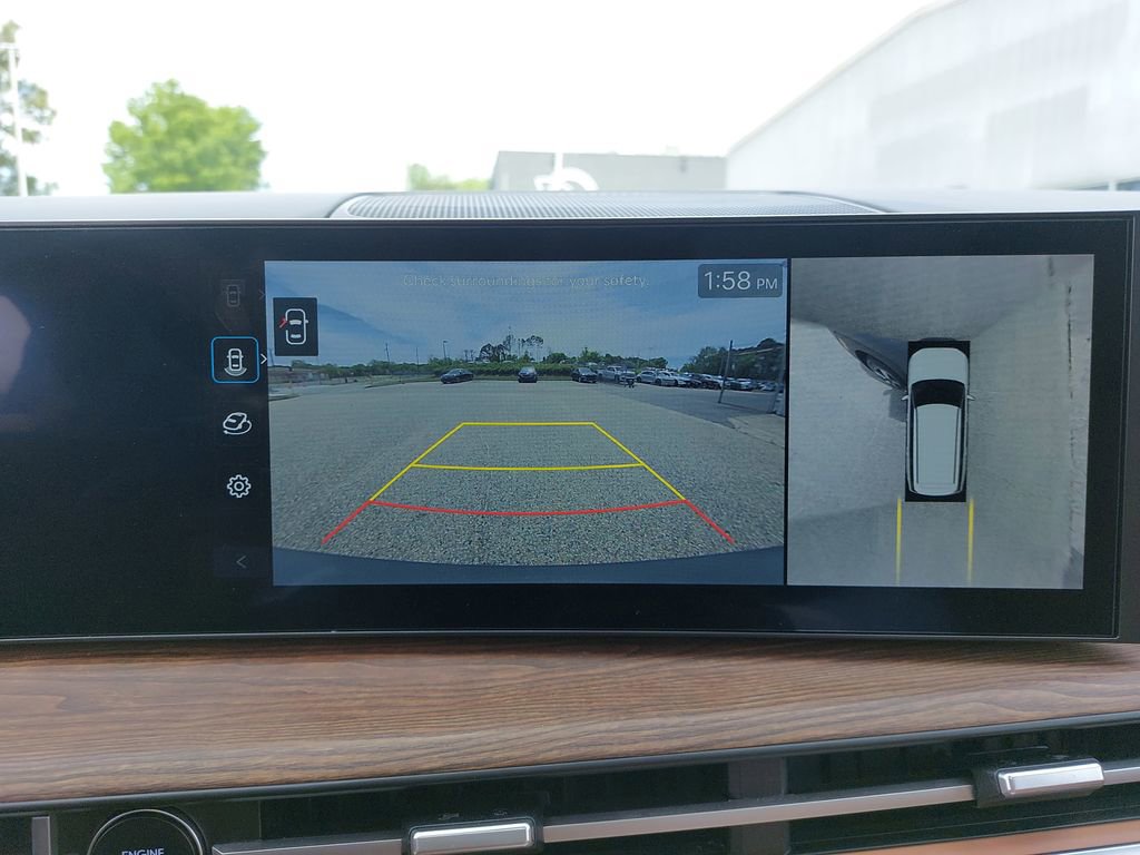 Used 2025 Hyundai Santa Fe Limited AWD/4WD image 24