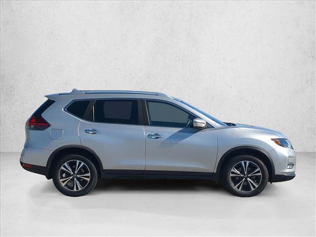 Used 2019 Nissan Rogue SV w/ Premium Package FWD image 4