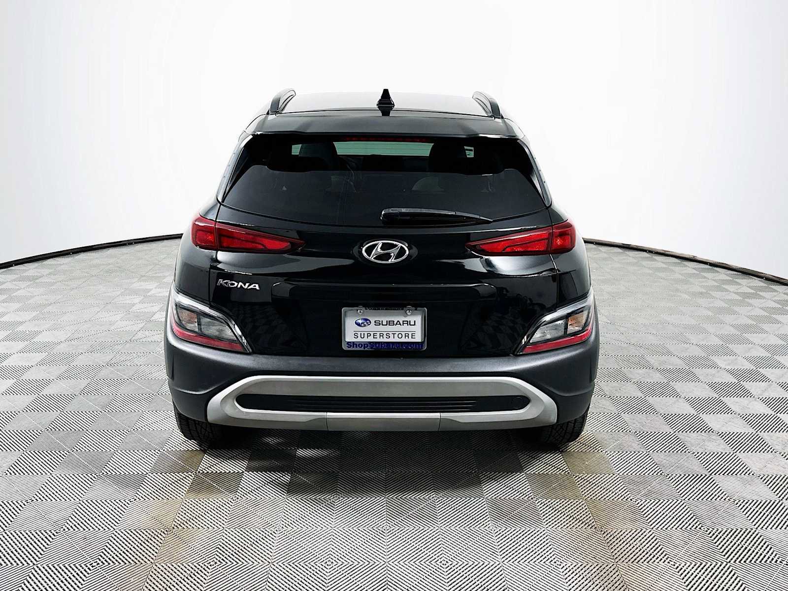Used 2022 Hyundai Kona SEL w/ Convenience Package image 6