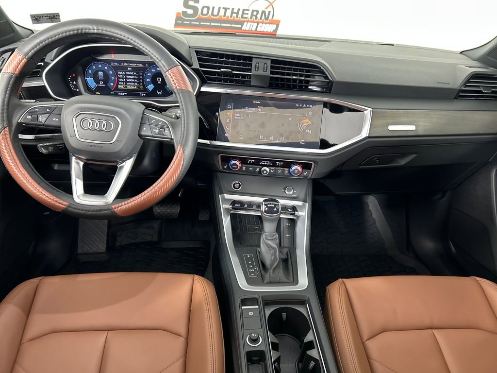 Used 2025 Audi Q3 2.0T Premium image 17