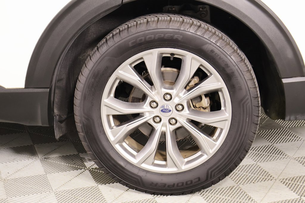 Used 2021 Ford Explorer Limited image 21